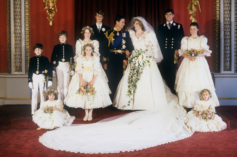 Foto: Prinzessin Diana im Hochzeitskleid